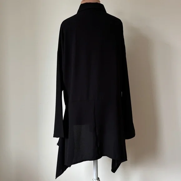 Ivan Grundahl Asymmetrical Hem Draped Button Up Long Sleeve Blouse EUC DK38 US8 - Picture 3 of 8